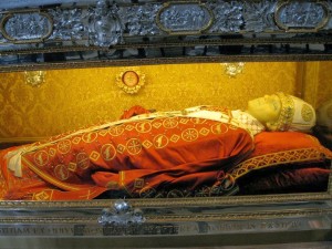 gregory VII in effigy salerno